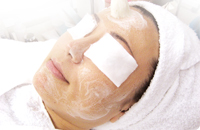 MTメタトロン シミ トラネキサム酸 洗顔 MTスーパーホワイトニング・フェイシャルコース